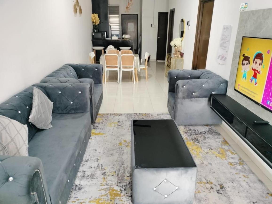 Fazlizasuite Homestay @ Teluk Kemang-Muslim Preferred Πορτ Ντίξον Εξωτερικό φωτογραφία